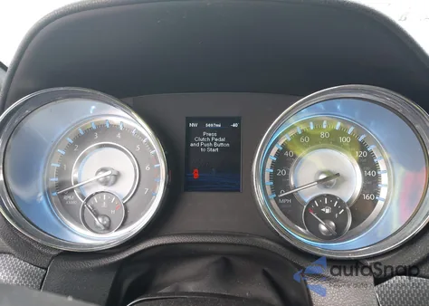 2012 Chrysler 300 S V8 from USA, damaged, VIN 2C3CCADT3CH315300